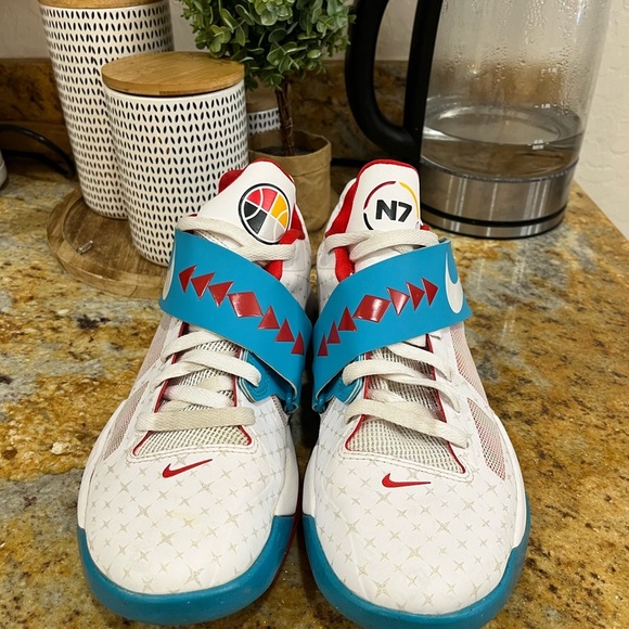 Nike KD 4 N7 White size 8.5 - Picture 2 of 9